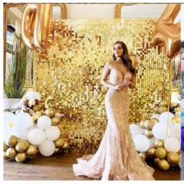 18pcs Golden Sequin Backdrop Panels for Wedding Party Baby Shower Background Wall Decor Shimmer Laser Backdrops Curtain 30x30cm